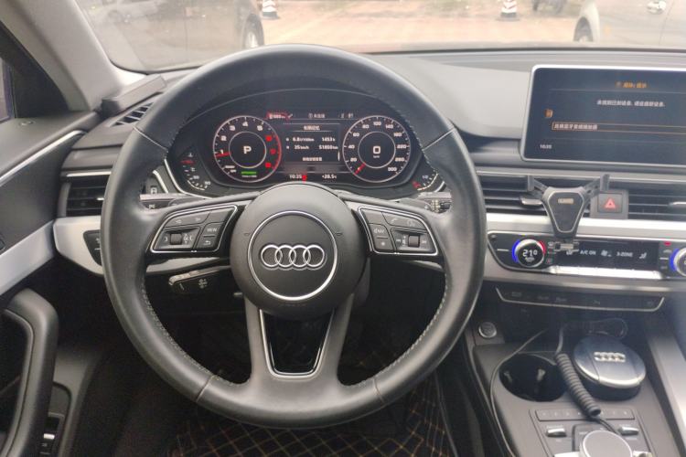 Used Audi A4L 2018 30th Anniversary Edition 40 TFSI Fashion Model Steering Wheel