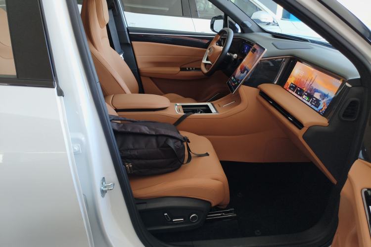 Used Geely Galaxy L7 2025 EM-i 115km Exploration+ Edition
