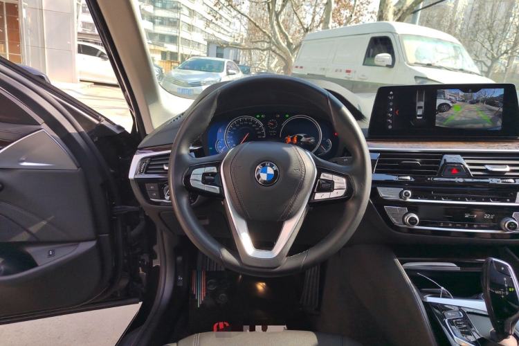 Used BMW 5 Series 2018 525Li Luxury Package