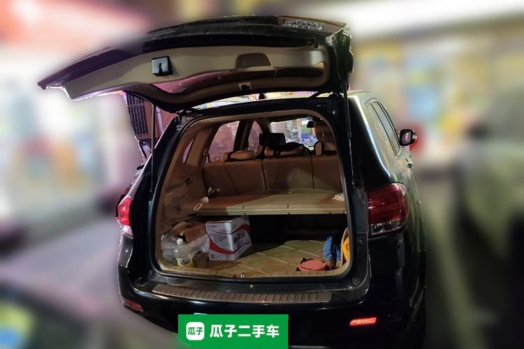 Used Haval H6 2014 Upgraded Model 2.0T Diesel Manual Two-Wheel Drive Elite Version