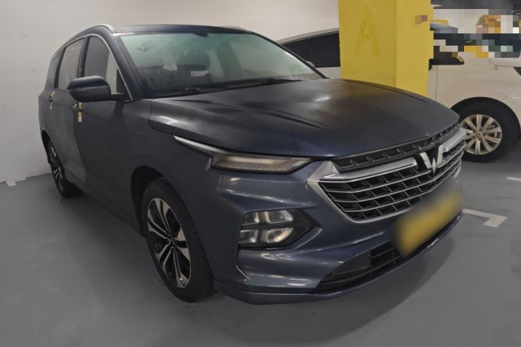 Used Wuling Victory 2020 1.5T CVT Flagship Edition Front Right 45 Deg