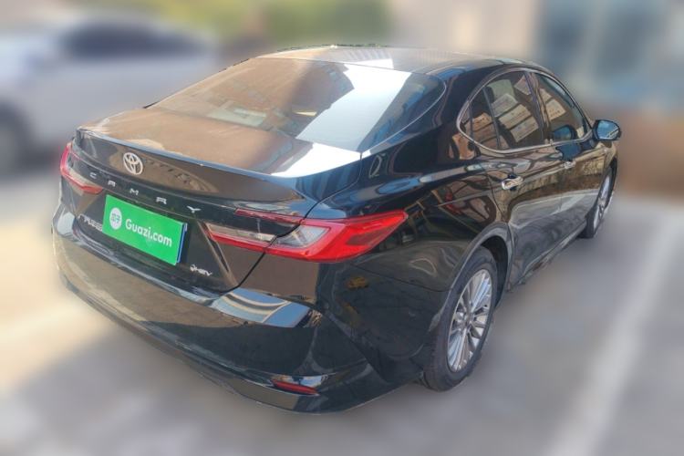 Used Toyota Camry 2024 Dual-Motor 2.0 HGVP Luxury Edition
