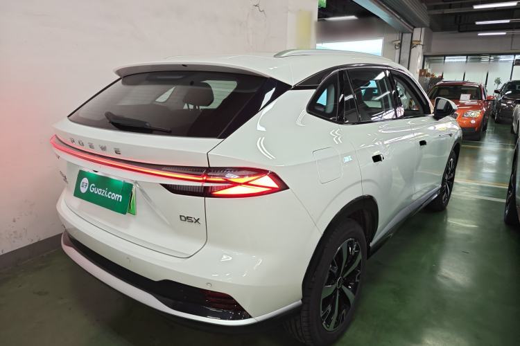 Used Roewe D5X DMH 2024 135 Tech Edition
