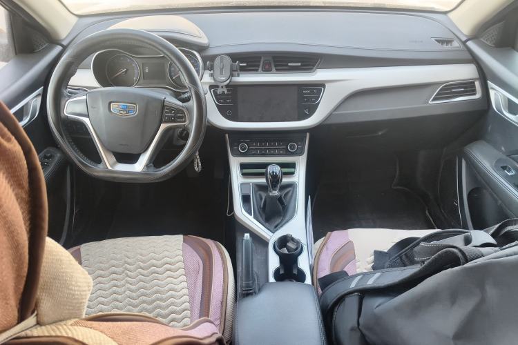 Used Geely Auto Vision 2018 1.5L Manual Happiness Edition Center Console