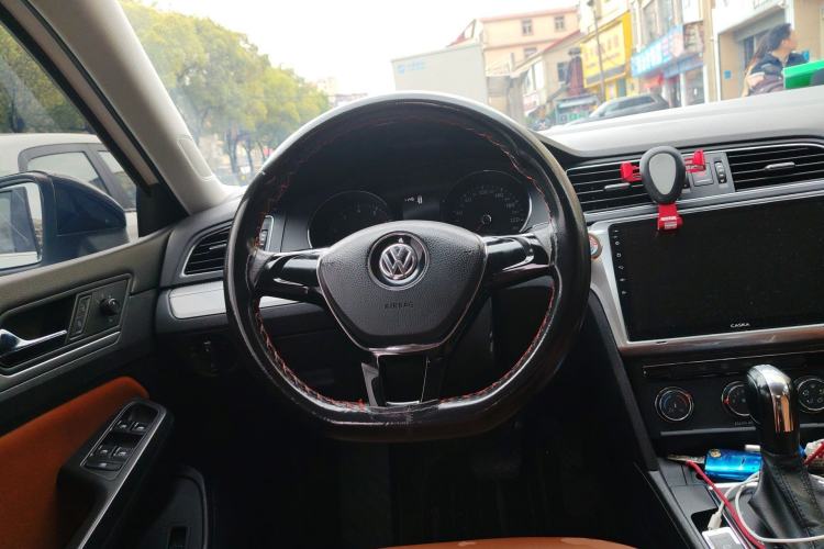 Used Volkswagen Lamando 2018 230TSI DSG Fashion Edition
