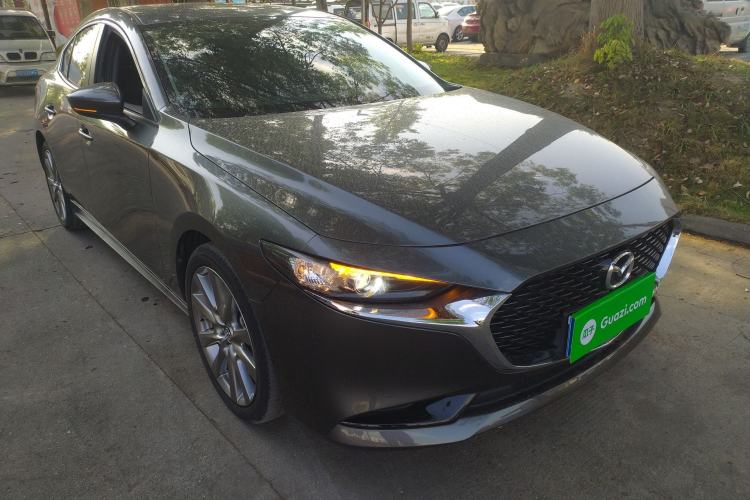 Used Mazda 3 Axela 2021 2.0L Automatic ZhiXuan Edition Front Right 45 Deg