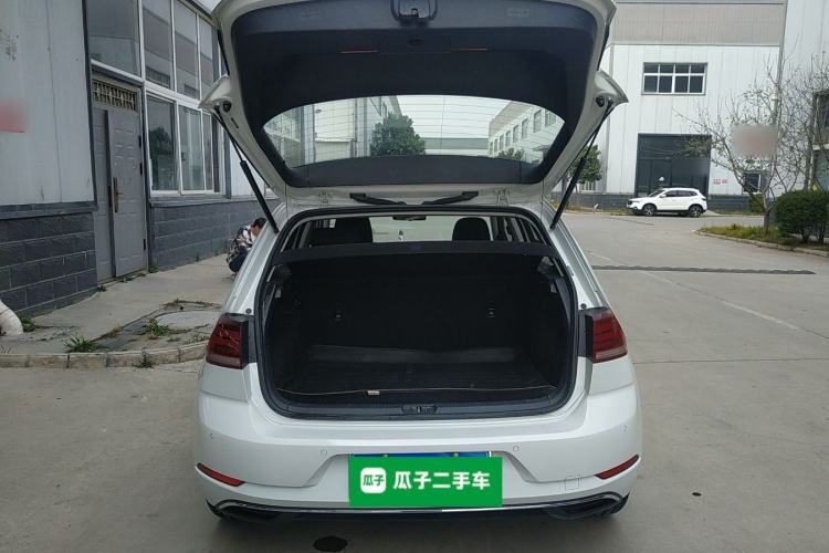 Used Volkswagen Golf 2020 200TSI DSG Comfortable and Ambitious Edition Trunk