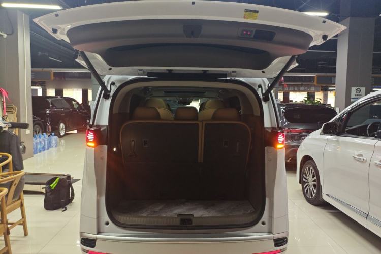 Used Denza D9 2022 DM-i 970 Four-Wheel Drive Flagship Model