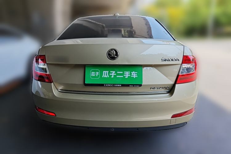 Used Skoda Octavia 2015 1.6L Automatic Yijun Edition Rear