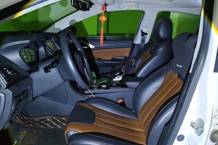 Used BYD Qin New Energy 2015 1.5T Dual-Crown Flagship Edition
