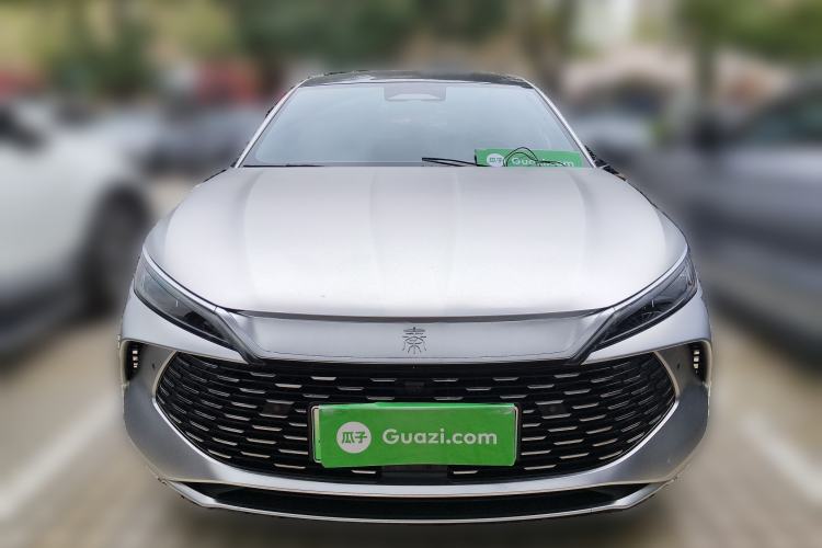 Used BYD Qin L 2025 DM-i Smart Drive 80KM Leading Model
