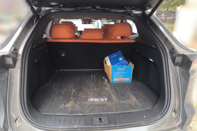 Used Deepal S07 2023 200Max Range-Extended Version Trunk