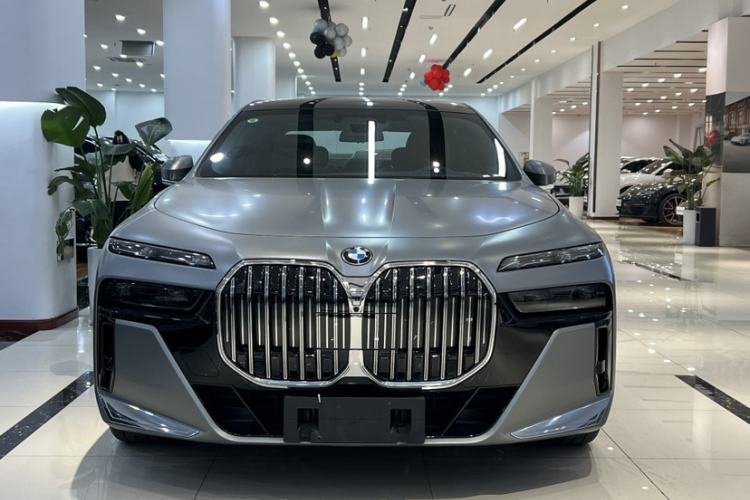 Used BMW 7 Series 2023 740Li Luxury Edition M Sport Package