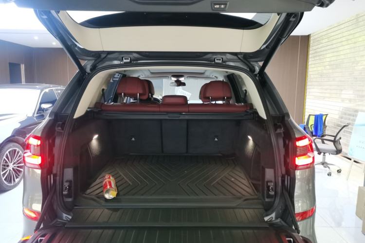 Used BMW X5 2022 Restyled xDrive 30Li Luxury Version M Sport Package