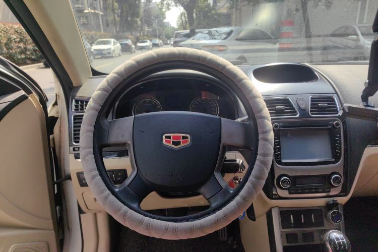 Used Geely Auto Classic Emgrand 2013 Sedan 1.8L Manual Elite Model
