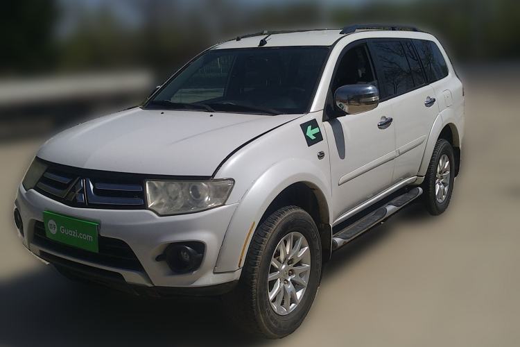 Used Mitsubishi Pajero Sport 2013 3.0L Automatic 4x4 Executive Edition