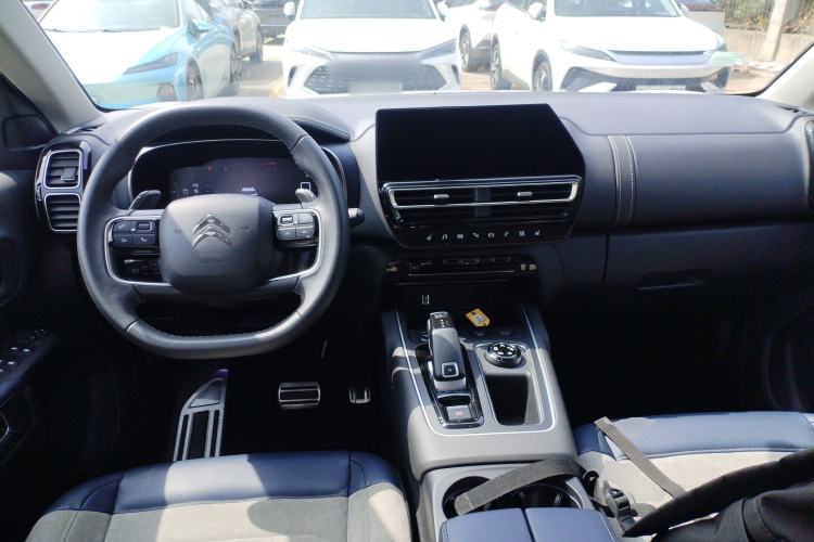 Used Citroen C5 AIRCROSS 2022 Peugeot 400THP Allure BEYOND Edition Center Console