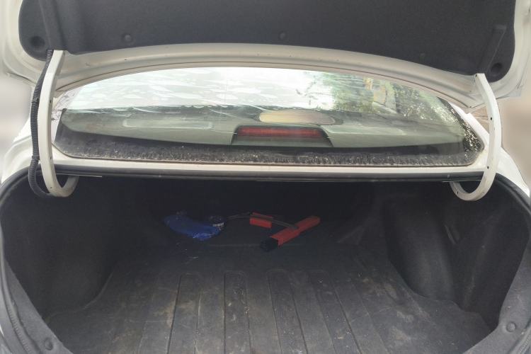 Used Geely Auto Emgrand 2016 Sedan 1.5L Manual Upward Edition Trunk
