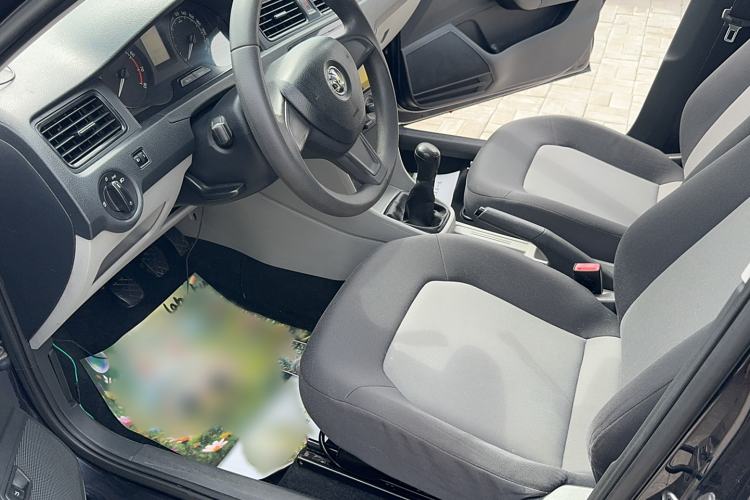 Used Skoda Rapid 2015 1.4L Manual Enjoyment Model