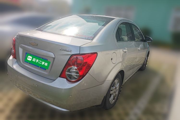 Used Chevrolet Aveo Sonic 2011 Sedan 1.4L Manual Transmission SE