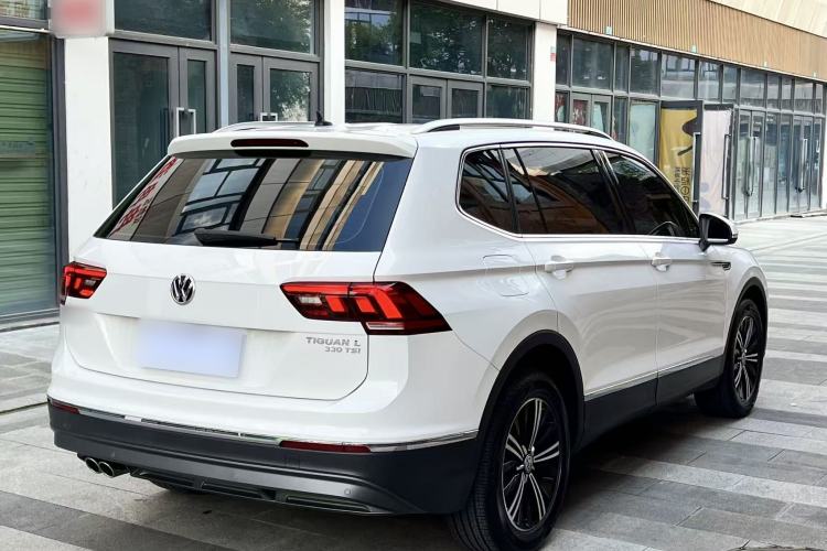 Used Volkswagen Tiguan L 2020 330TSI Automatic Two-Wheel Drive Panoramic Comfort Edition China VI Standard
