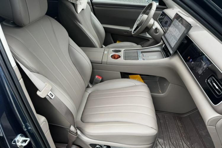 Used Hima AITO M7 2026 Model Range-Extending Pro+ All-Wheel Drive 5-Seater Version Interior 4