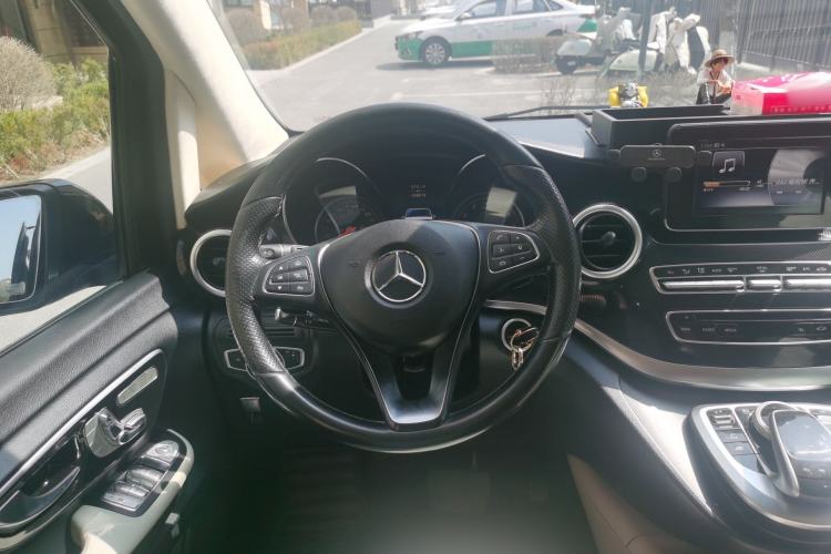 Used Mercedes-Benz Vito 
