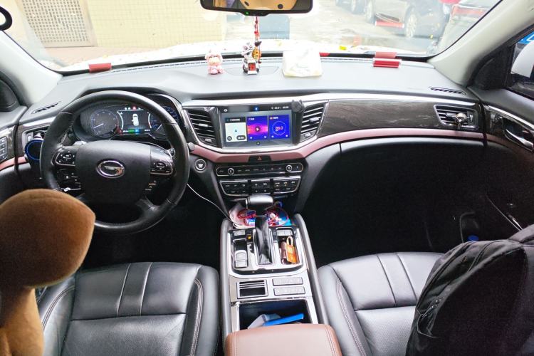 Used GAC Trumpchi GS8 2017 320T Two-Wheel Drive Luxury Smart Connectivity Version (7 Seats)