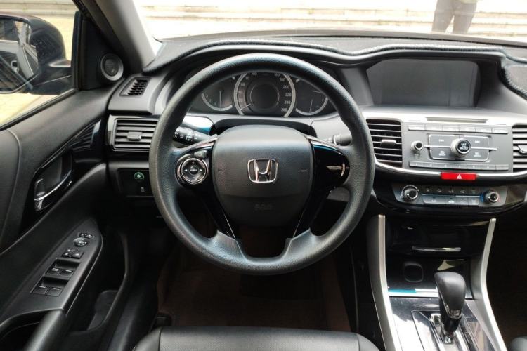 Used Honda Accord 2016 2.0L Comfort Edition
