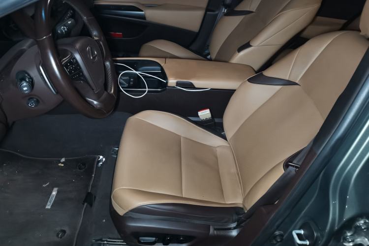 Used Lexus ES 2020 300h Premier Edition Left Front Seat