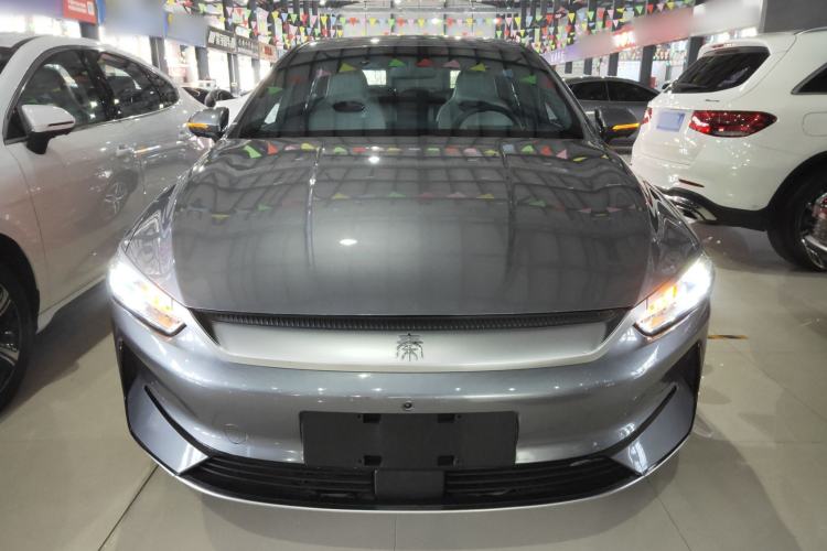 Used BYD Qin PLUS 2024 Honor Edition EV 510KM Excellence Model