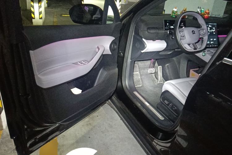 Used Nio EC6 2024 75 kWh
