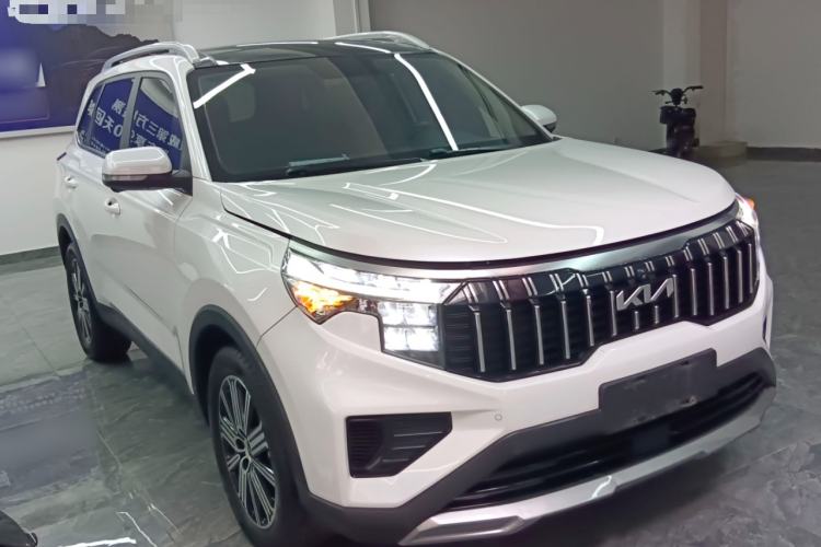 Used Kia Sportage R 2021 Ace 2.0L Splendid Edition Front Right 45 Deg