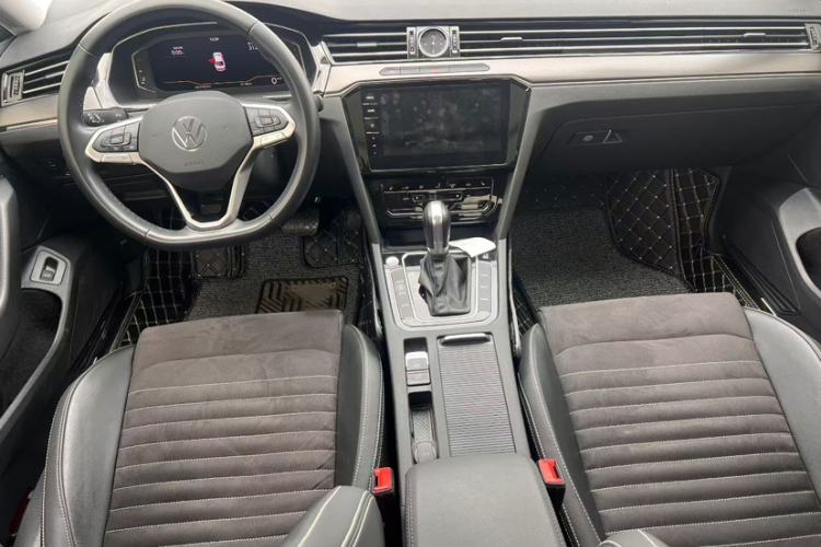 Used Volkswagen Magotan 2020 330TSI DSG Luxury Edition Interior 2