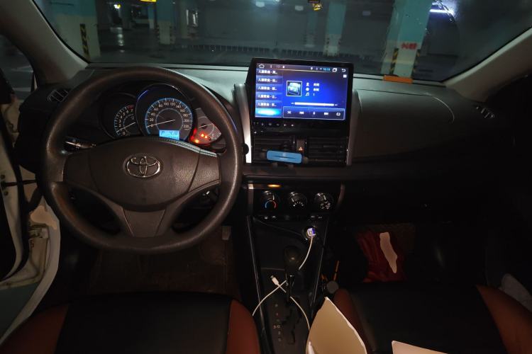 Used Toyota Vios 2016 1.5L Automatic ZhiZhen Xingyao Edition Center Console