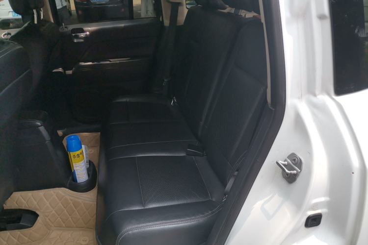 Used Jeep Compass 2014 2.4L four-wheel drive luxury version
