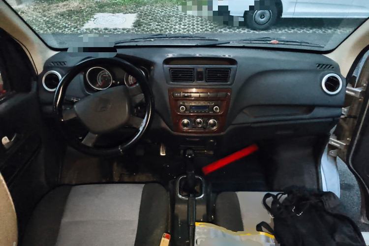 Used CHANGAN KAICHENG Ruixing M60 2019 1.5L Standard Model China V Emission Standards 5/6 Seats 4G15S
