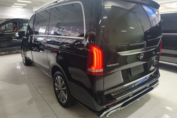 Used Mercedes-Benz V-Class 2020 V 260 Avantgarde Edition
