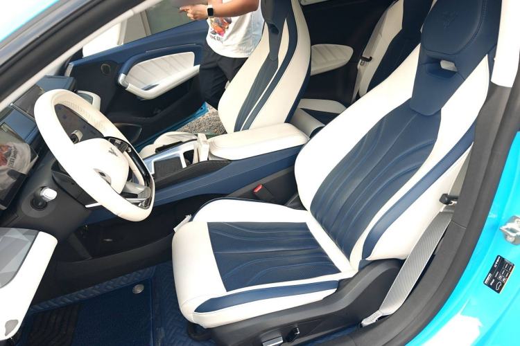 Used NETA GT 2023 580 AWD Left Front Seat