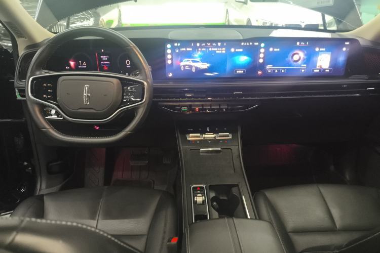 Used Lincoln Corsair 2023 2.0T Two-Wheel Drive Luxury Edition Center Console