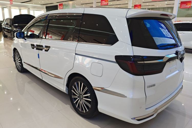 Used Honda Elysion 2022 2.0L eHEV Luxury First Edition