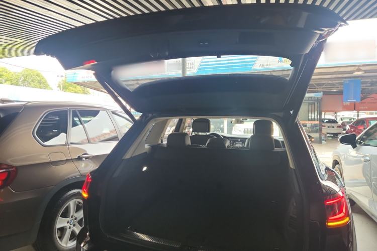 Used Volkswagen Touareg 2020 3.0 TSI Luxury Edition China VI