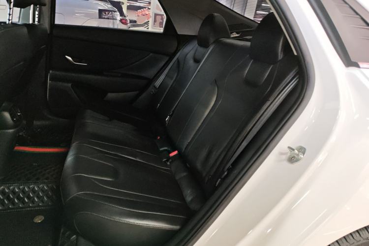 Used Hyundai Elantra 2022 1.5L CVT LUX Prestige Edition