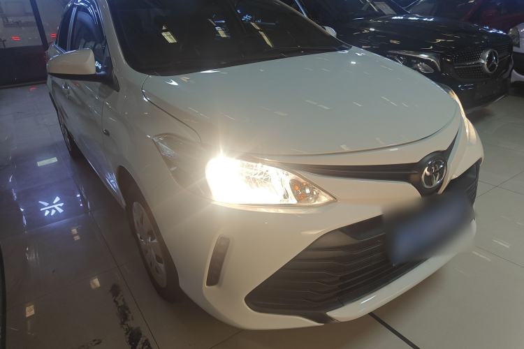 Used Toyota Vios 2017 1.5L CVT Innovation Edition Front Right 45 Deg