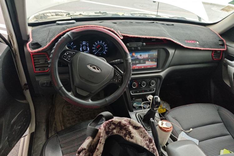 Used Chery Tiggo 3 2016 1.6L Manual Fashion Edition Center Console