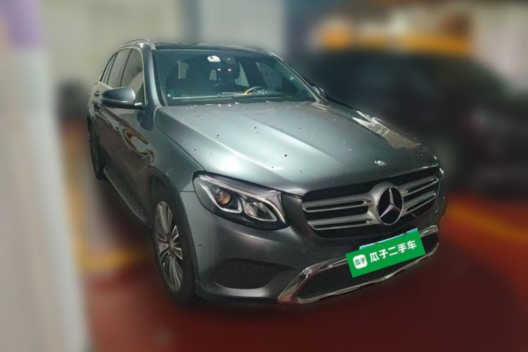 Used Mercedes-Benz GLC 2016 GLC 260 4MATIC Dynamic Edition Front Right 45 Deg