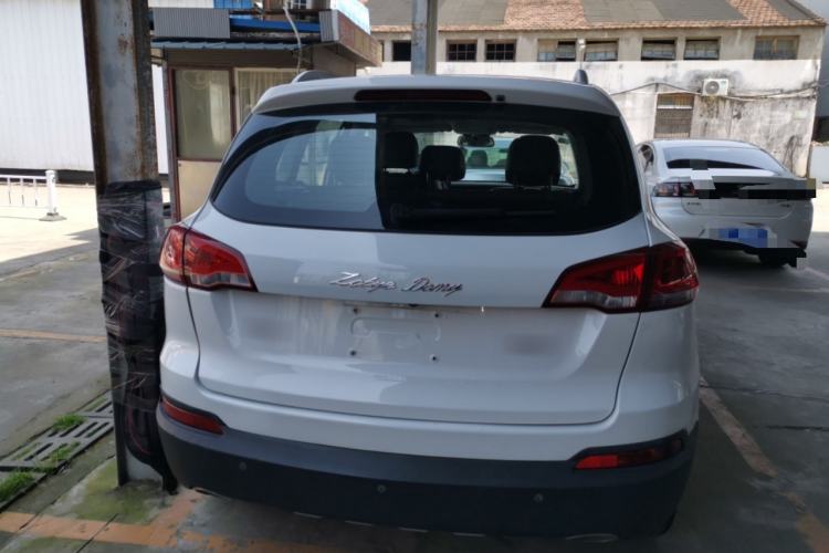 Used Zotye Domy X5 2017 Classic Edition 1.5T CVT Supreme Model
