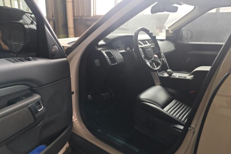 Used Land Rover Discovery 2021 360 PS R-Dynamic S Driver Seat