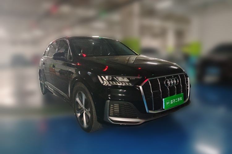 Used Audi Q7 2020 55 TFSI quattro S line sports model Front Right 45 Deg