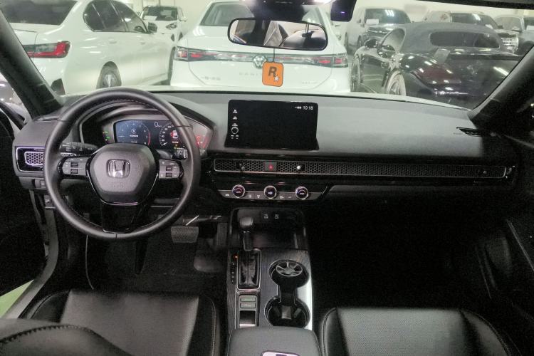 Used Honda Civic 2025 240TURBO CVT SmartFun Pro Center Console
